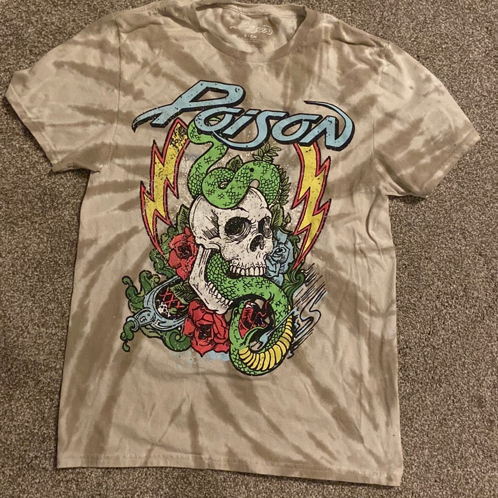 Poison graphic t